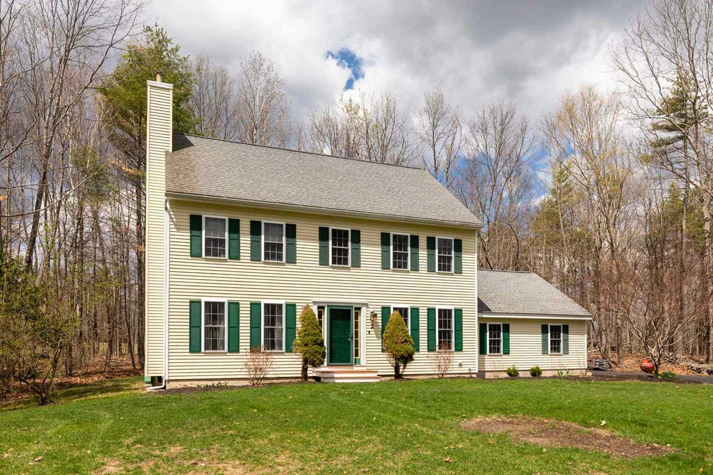 2 Fox Run Road Nottingham NH 03290