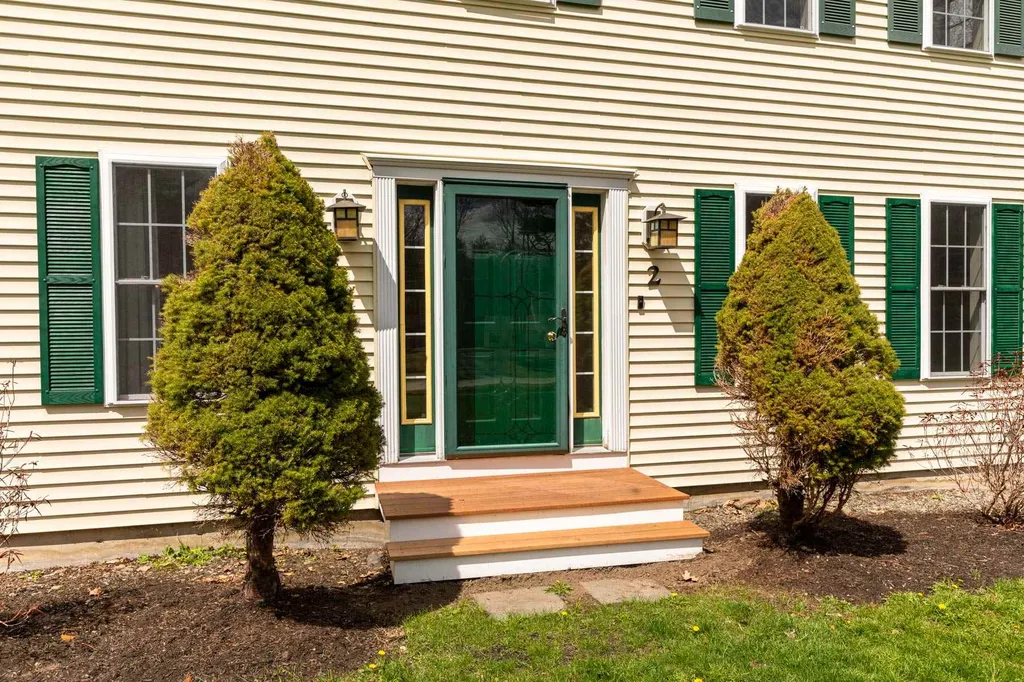 2 Fox Run Road Nottingham NH 03290