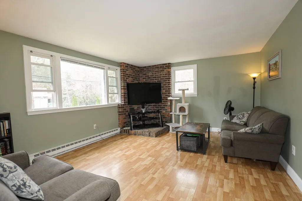 23 Patten Road Merrimack NH 03054