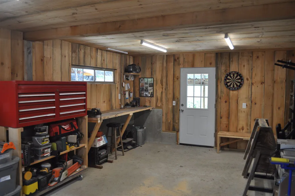 7 Independent Drive Hartland VT 05048