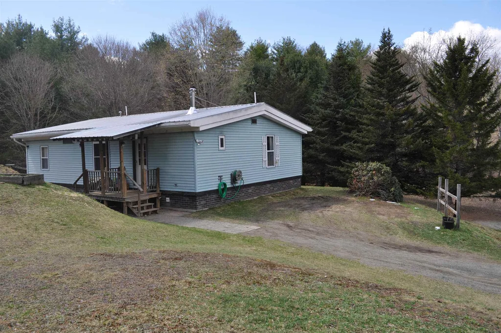 7 Independent Drive Hartland VT 05048