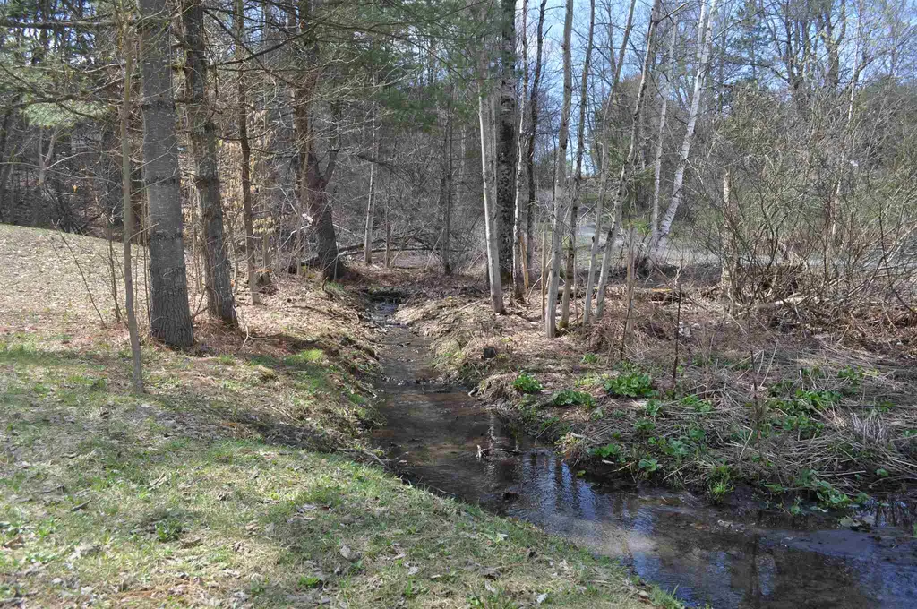 7 Independent Drive Hartland VT 05048