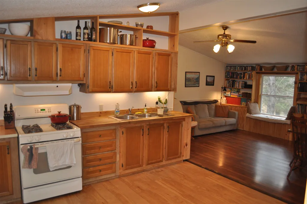 7 Independent Drive Hartland VT 05048