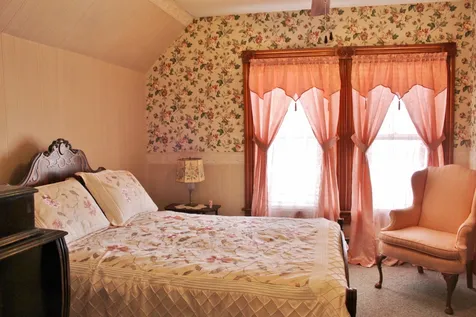 38 Pine Street Springfield VT 05156