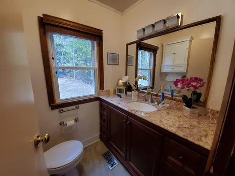 41 Birch Lane Grafton NH 03240