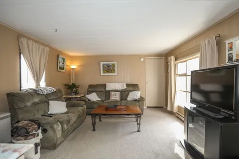 27 Beatrice Street Danville NH 03819