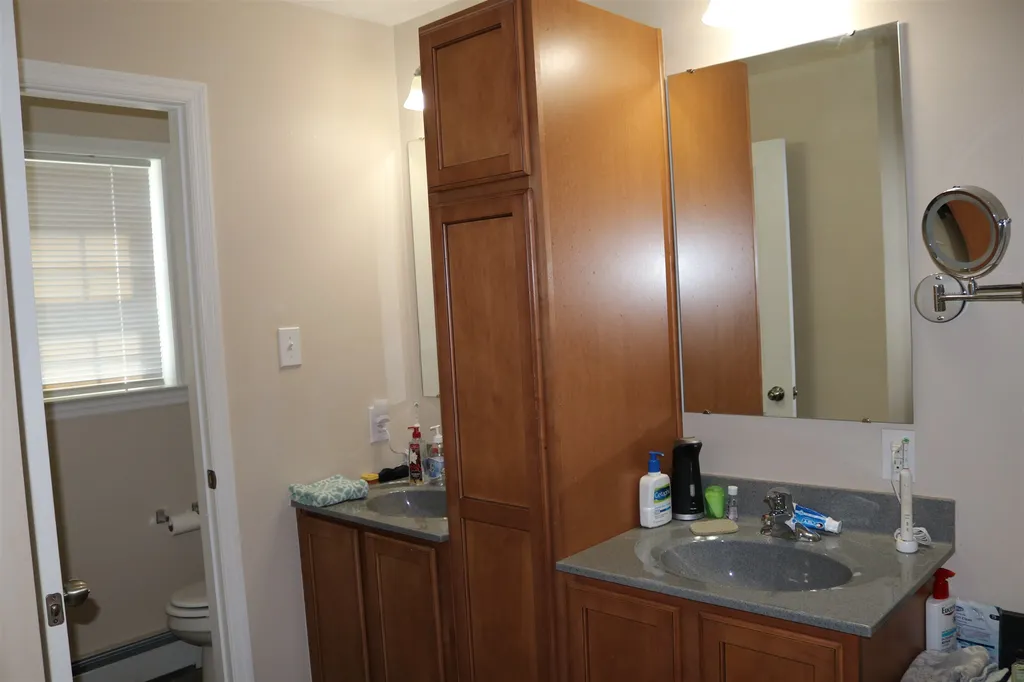 11 Collins Circle Rochester NH 03867