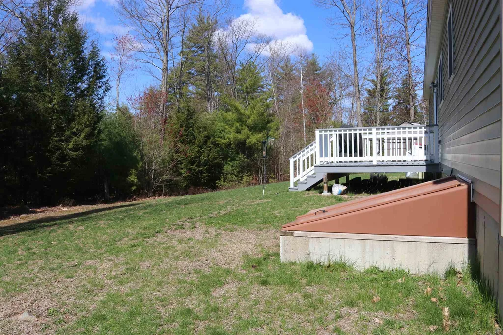 11 Collins Circle Rochester NH 03867
