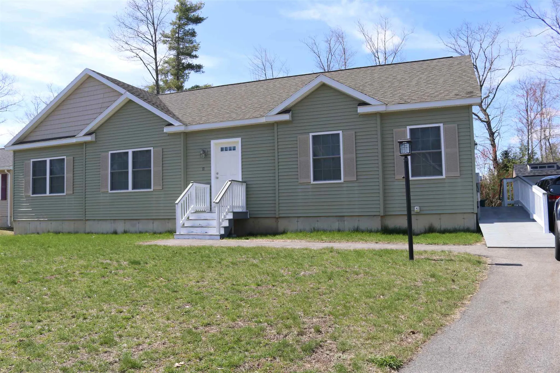 11 Collins Circle Rochester NH 03867