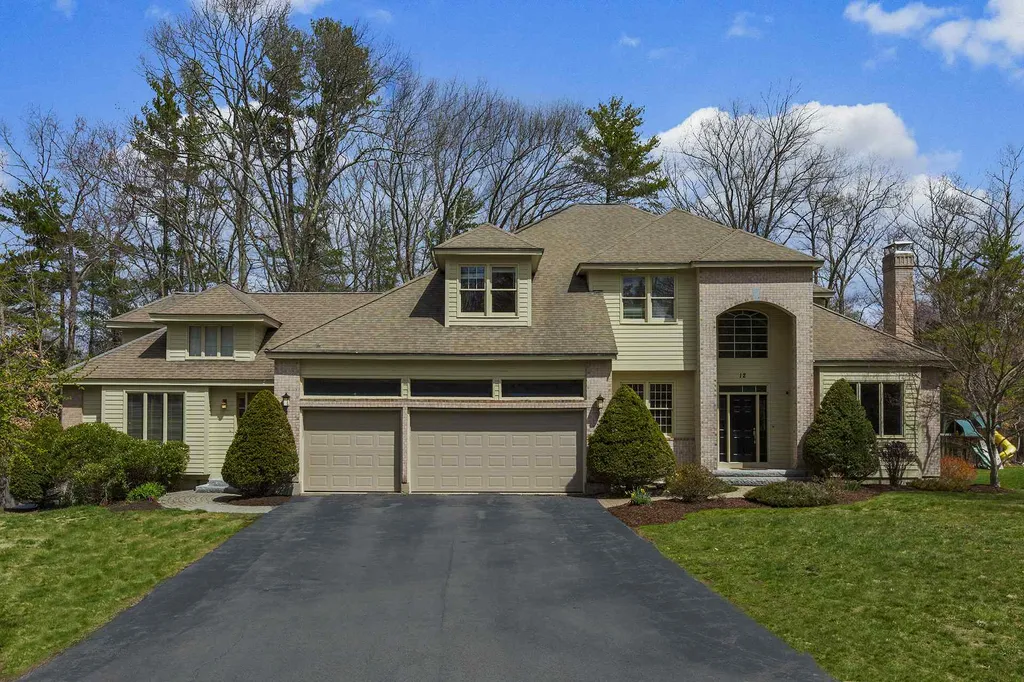 12 Karen Lane Salem NH 03079