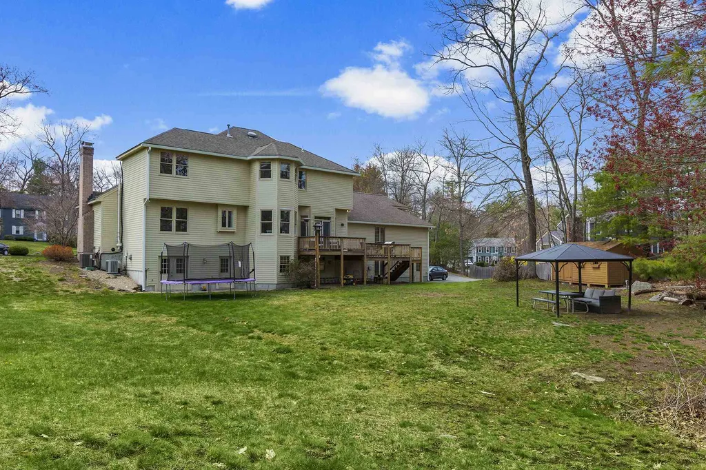 12 Karen Lane Salem NH 03079