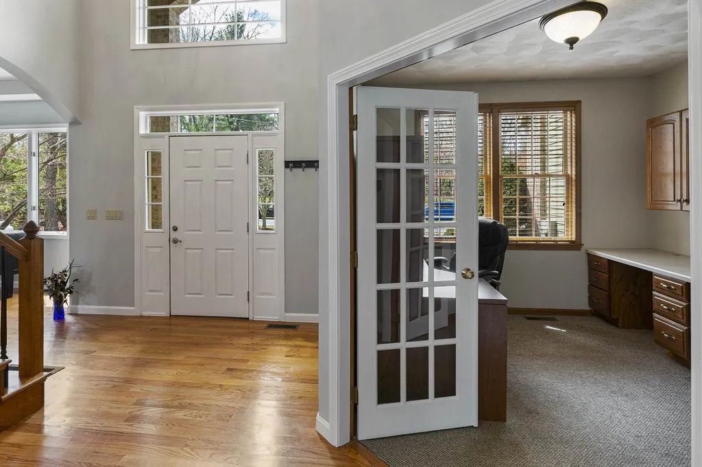 12 Karen Lane Salem NH 03079