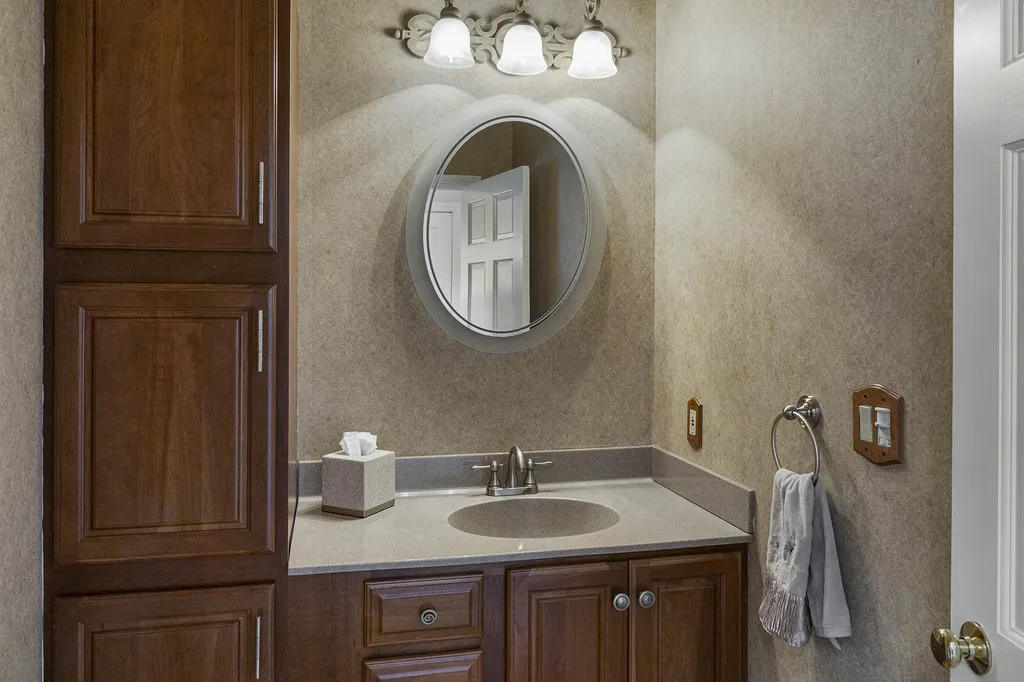 12 Karen Lane Salem NH 03079