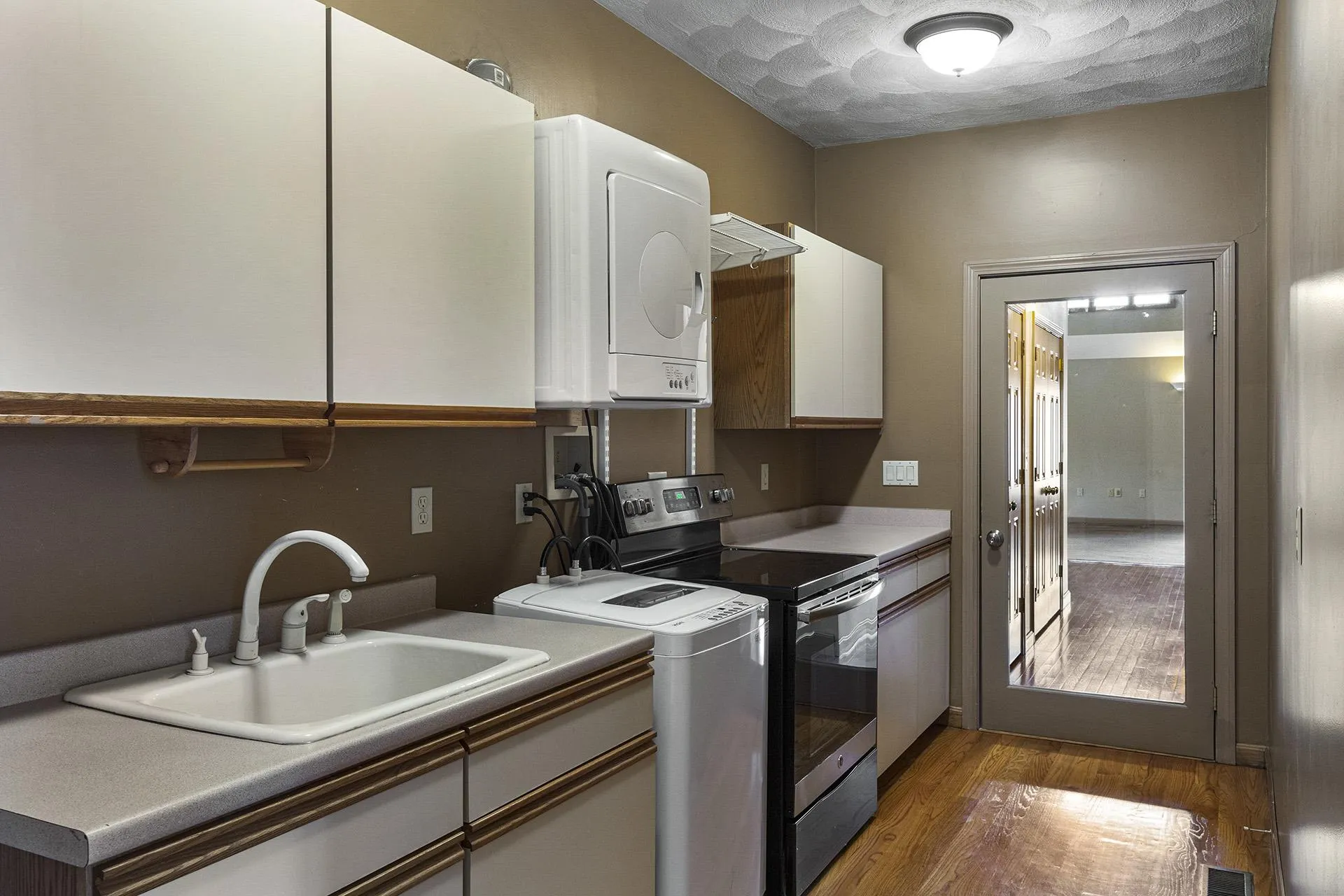 12 Karen Lane Salem NH 03079