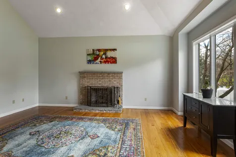 12 Karen Lane Salem NH 03079