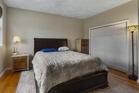 12 Karen Lane Salem NH 03079