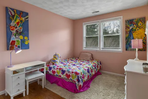 12 Karen Lane Salem NH 03079
