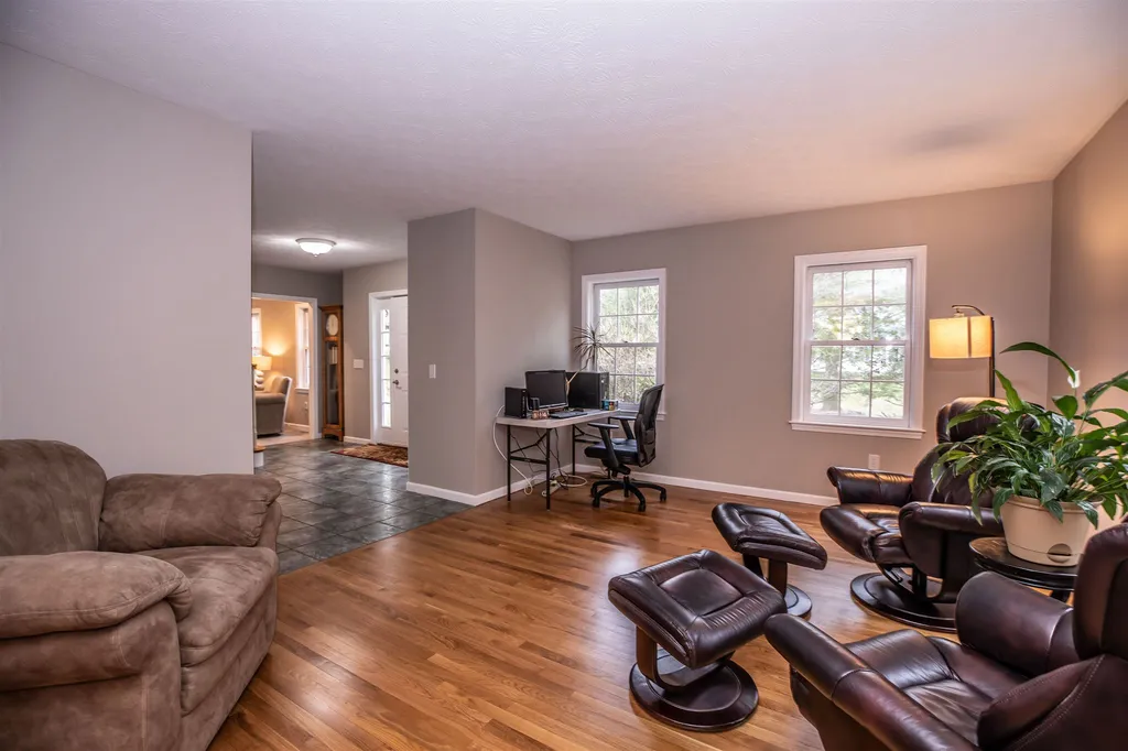 2 Belmont Lane Amherst NH 03031