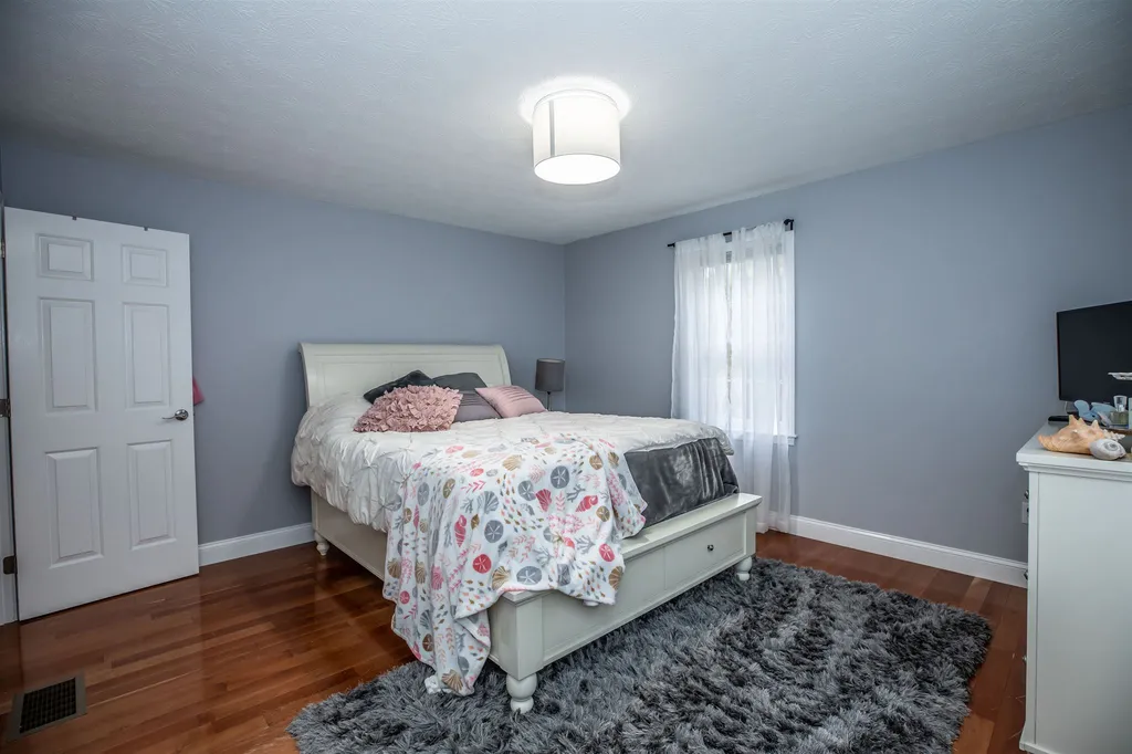 2 Belmont Lane Amherst NH 03031