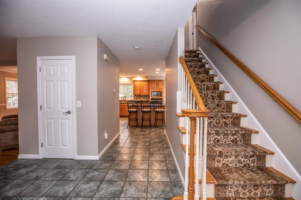 2 Belmont Lane Amherst NH 03031