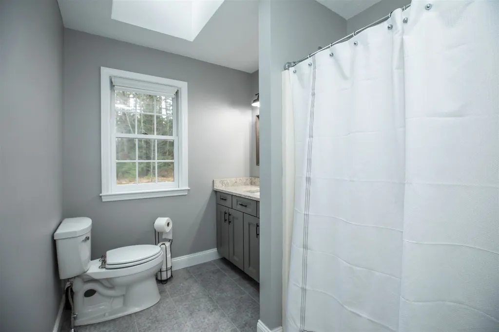 2 Belmont Lane Amherst NH 03031