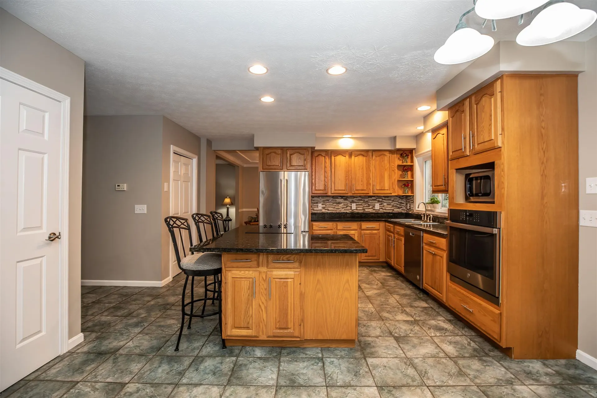 2 Belmont Lane Amherst NH 03031