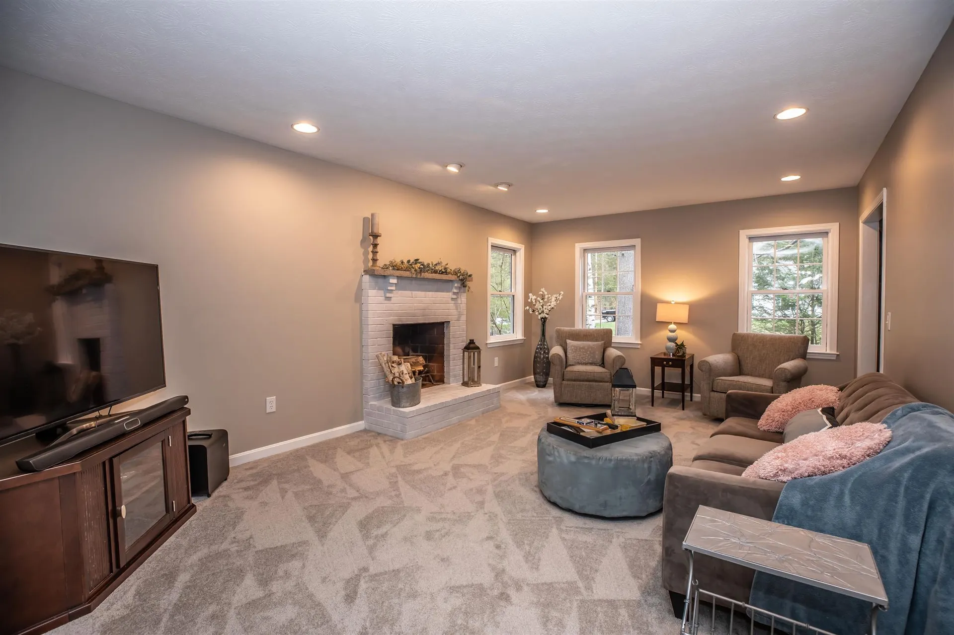 2 Belmont Lane Amherst NH 03031