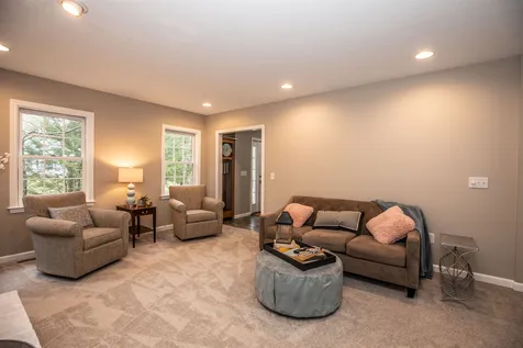 2 Belmont Lane Amherst NH 03031