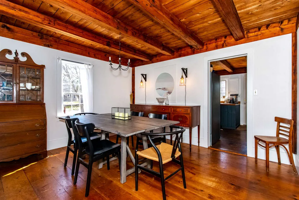 5 Harlans Way Dover NH 03820