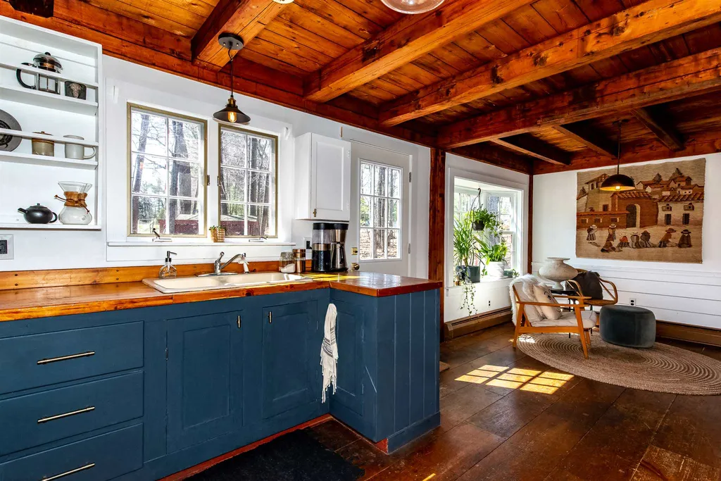 5 Harlans Way Dover NH 03820