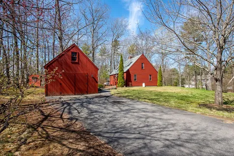 5 Harlans Way Dover NH 03820