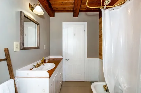 5 Harlans Way Dover NH 03820