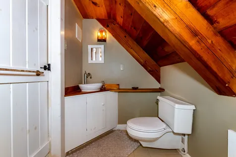 5 Harlans Way Dover NH 03820