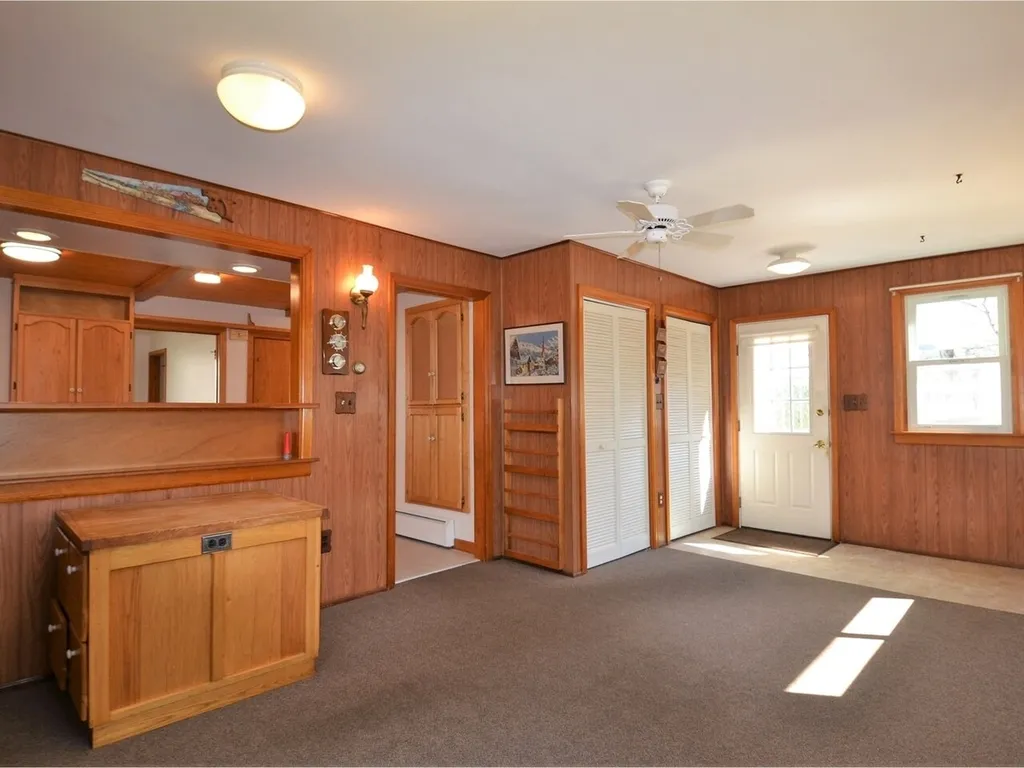 29 South Crest Drive Burlington VT 05401