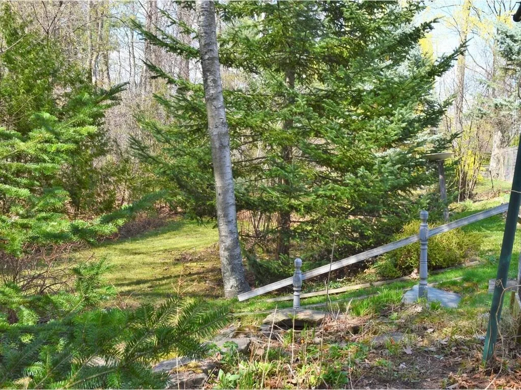 29 South Crest Drive Burlington VT 05401