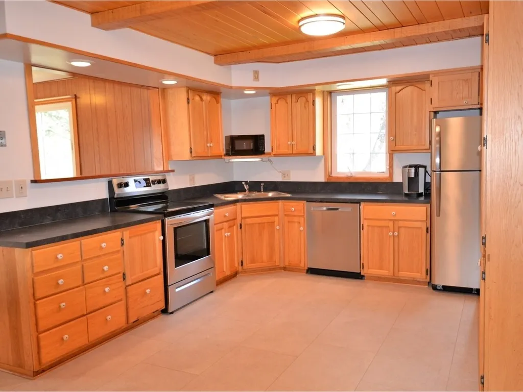 29 South Crest Drive Burlington VT 05401
