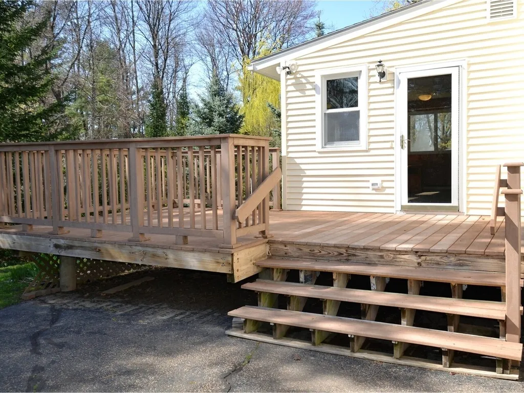 29 South Crest Drive Burlington VT 05401