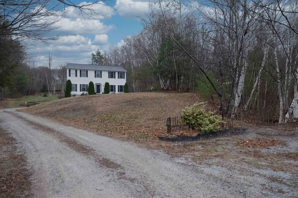 34 Clearwood Lane Northfield NH 03276