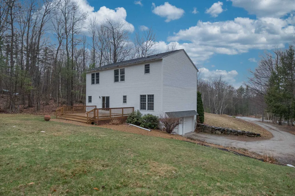34 Clearwood Lane Northfield NH 03276