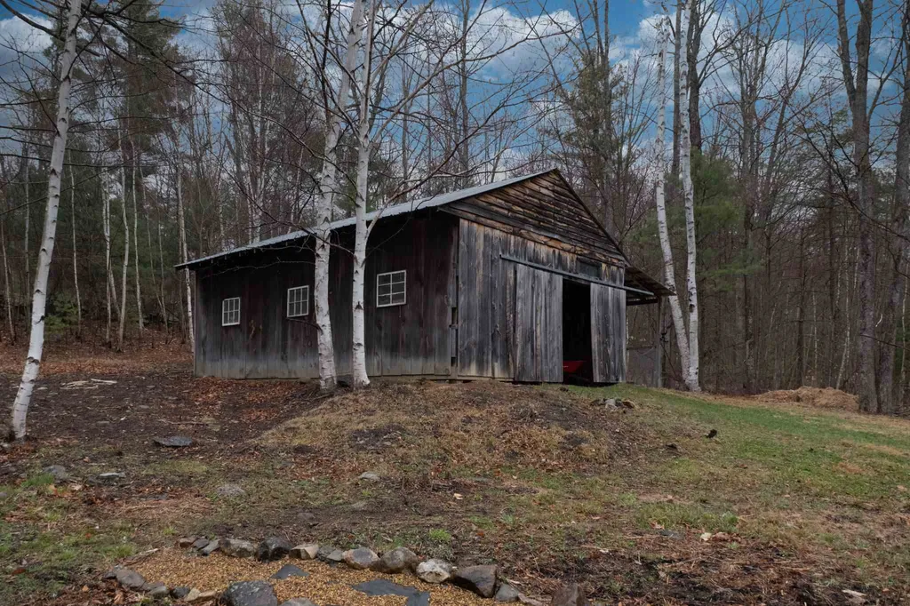 34 Clearwood Lane Northfield NH 03276