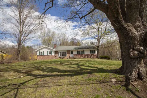 82 Zion Hill Road Salem NH 03079