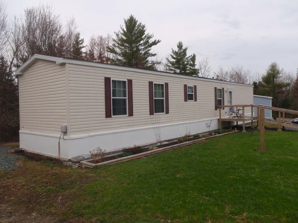 27 Lunar Drive Canaan NH 03741