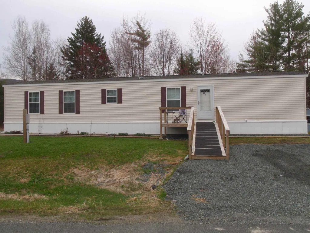 27 Lunar Drive Canaan NH 03741