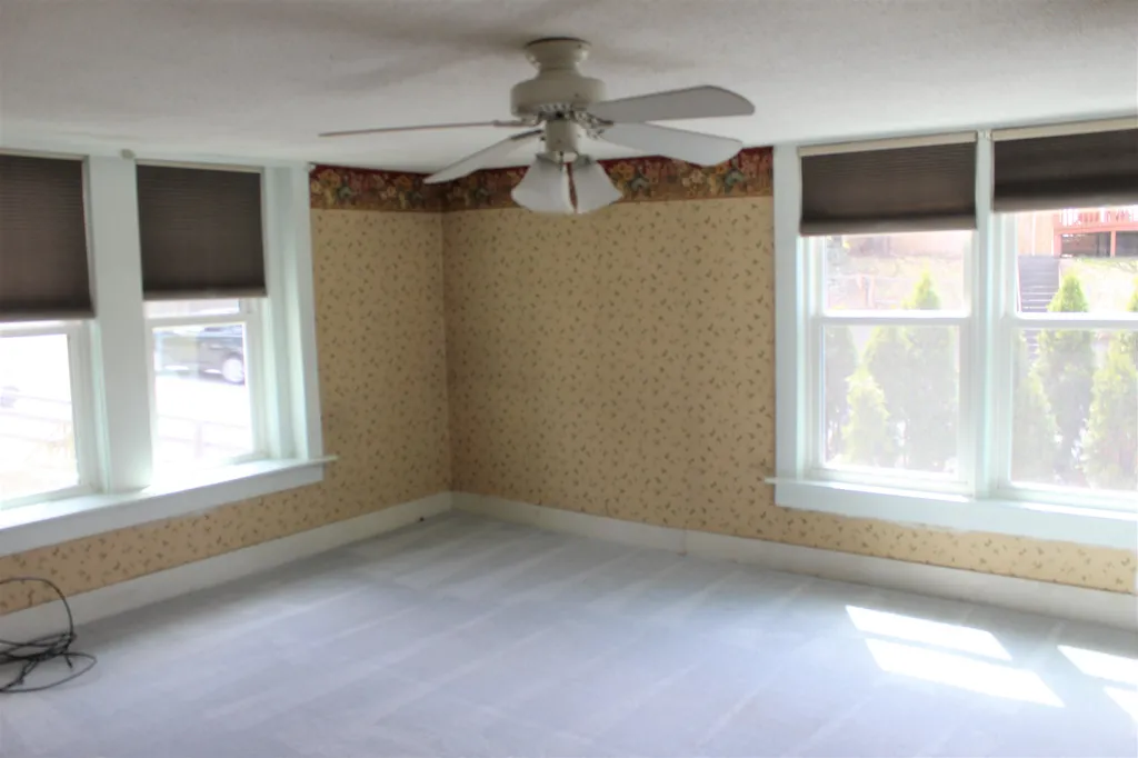 56 Union Street Windsor VT 05089