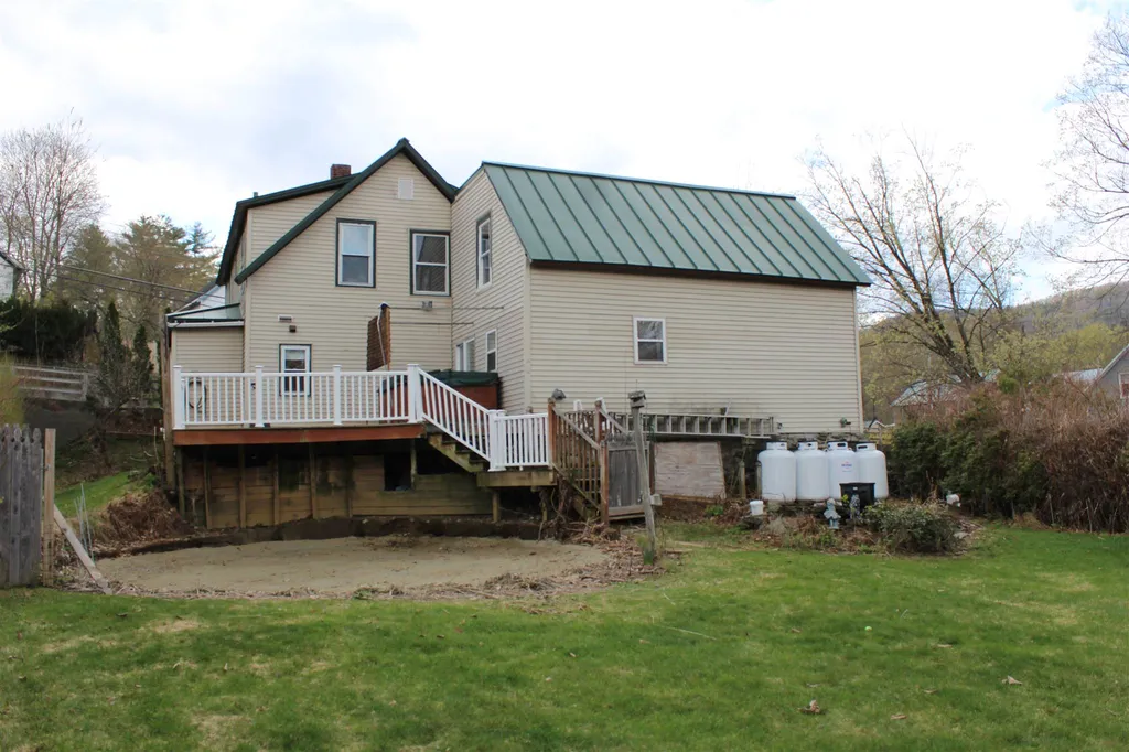 56 Union Street Windsor VT 05089