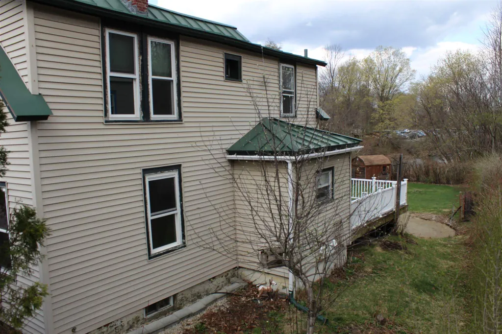 56 Union Street Windsor VT 05089