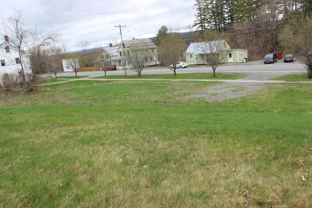 172 South Main Street Bradford VT 05033