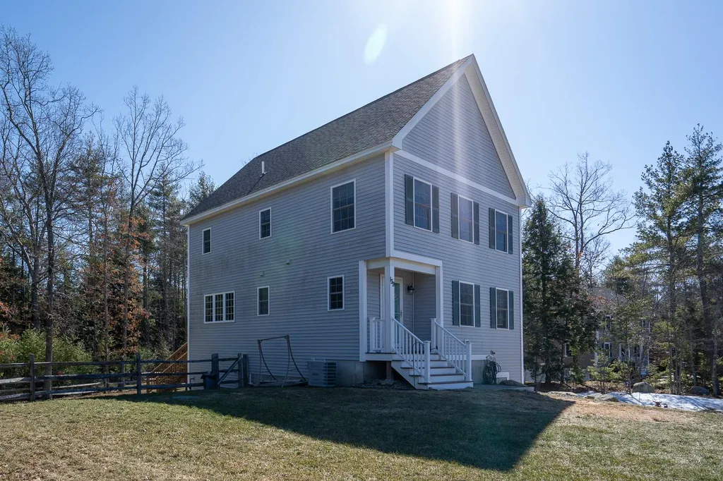 139 Spaulding Road Fremont NH 03044