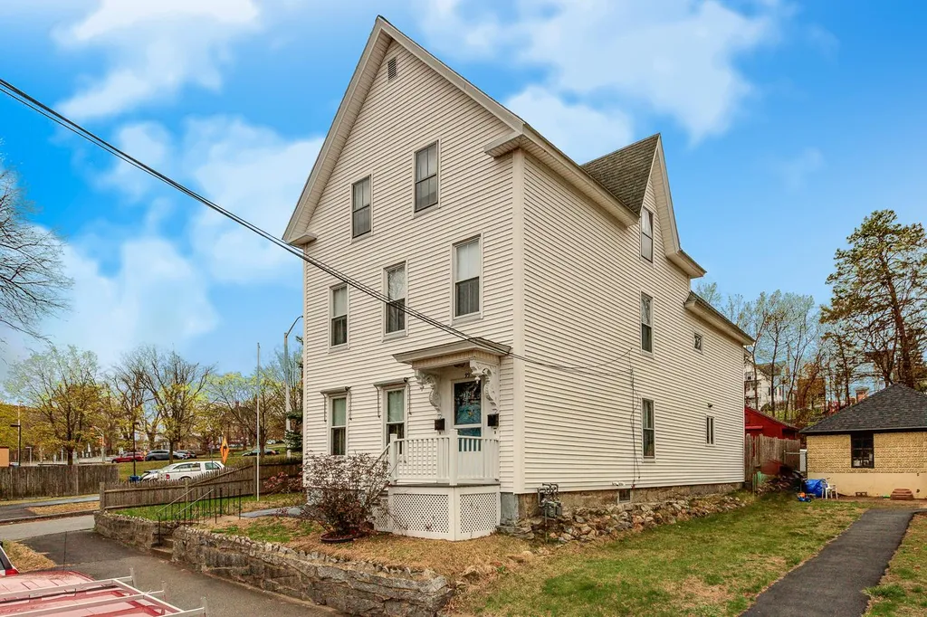 99 Dionne Drive Manchester NH 03102