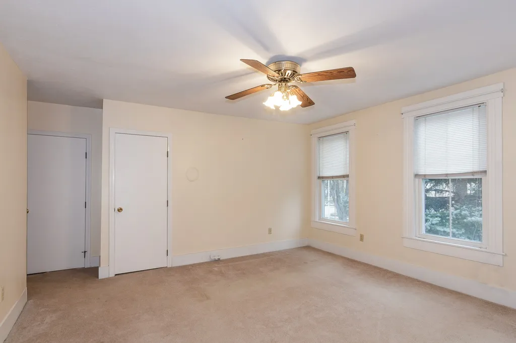99 Dionne Drive Manchester NH 03102